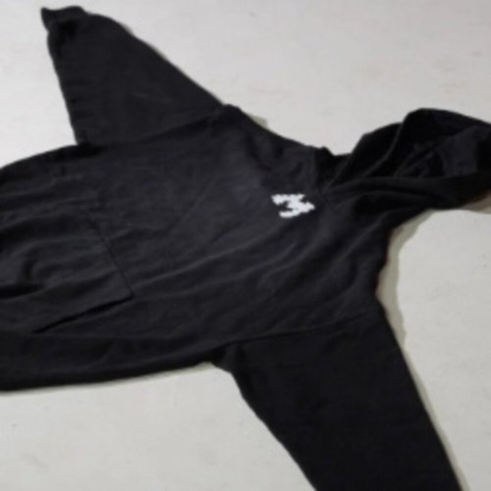 YoungSponge 100% cotton black hoodie small white center logo